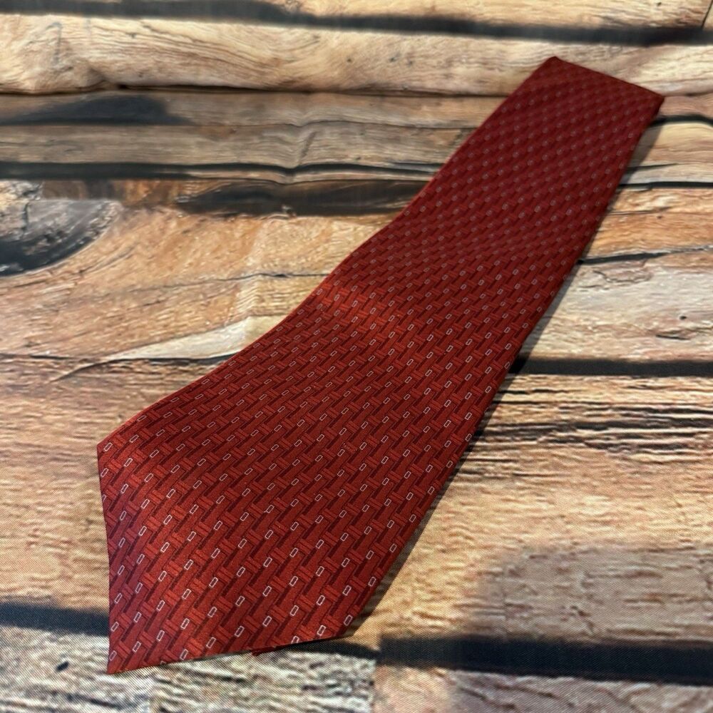Gianfranco Ruffini Tie Mens Silk Red Geometric Textured Grid Pattern Burgundy